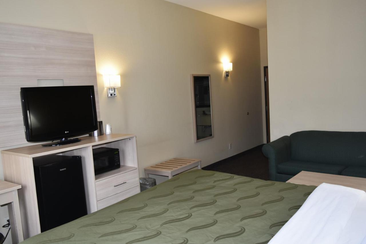 Quality Inn & Suites Brooks Louisville South エクステリア 写真