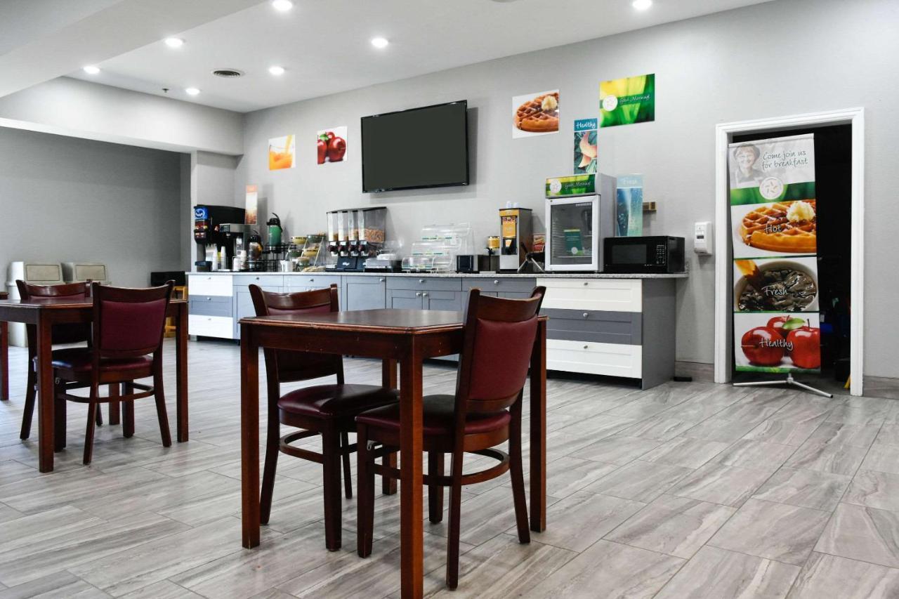 Quality Inn & Suites Brooks Louisville South エクステリア 写真
